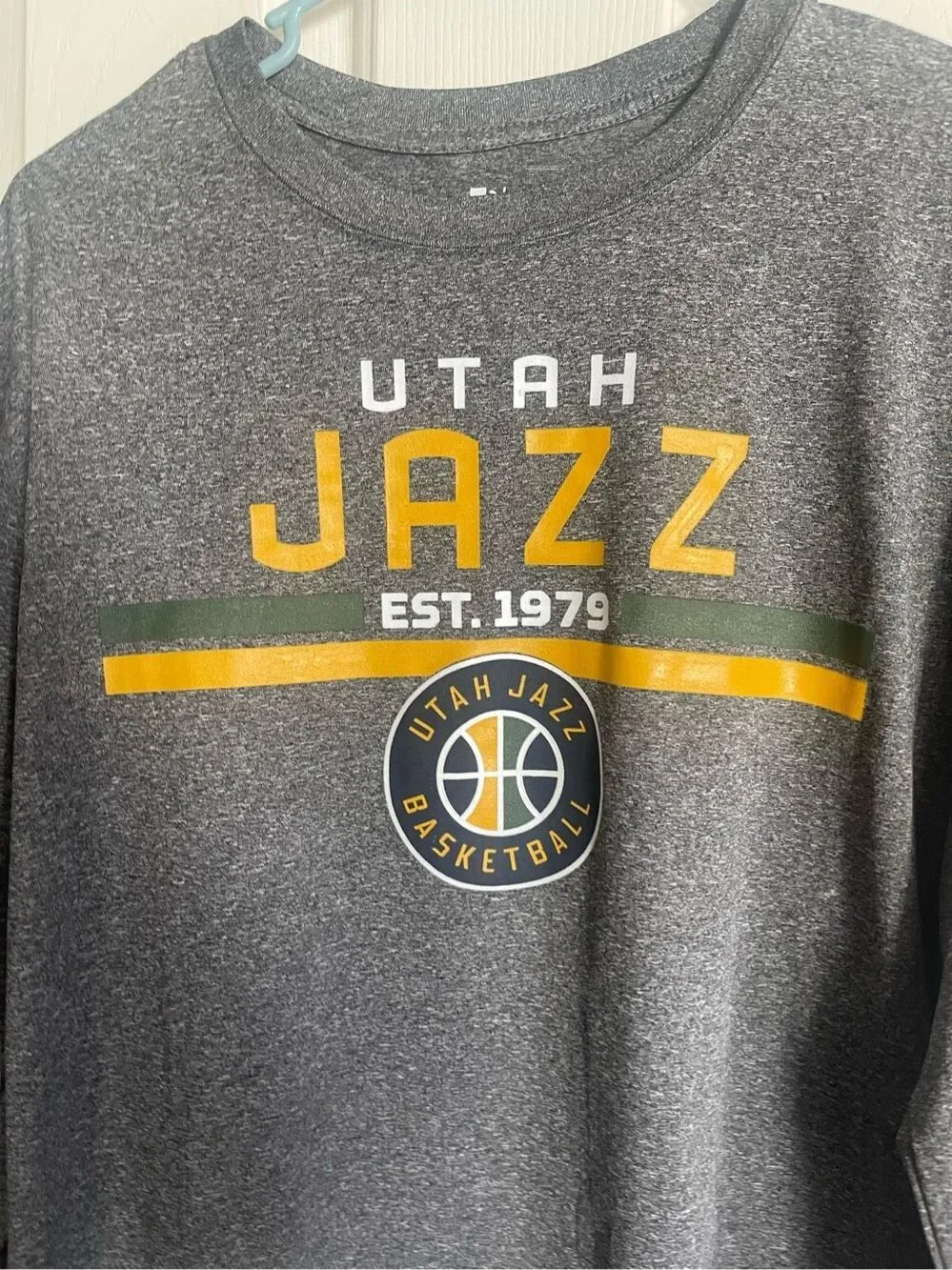Mens Gray Pullover Crew Neck Utah Jazz Basketball Long Sleeve T-Shirt Size Large